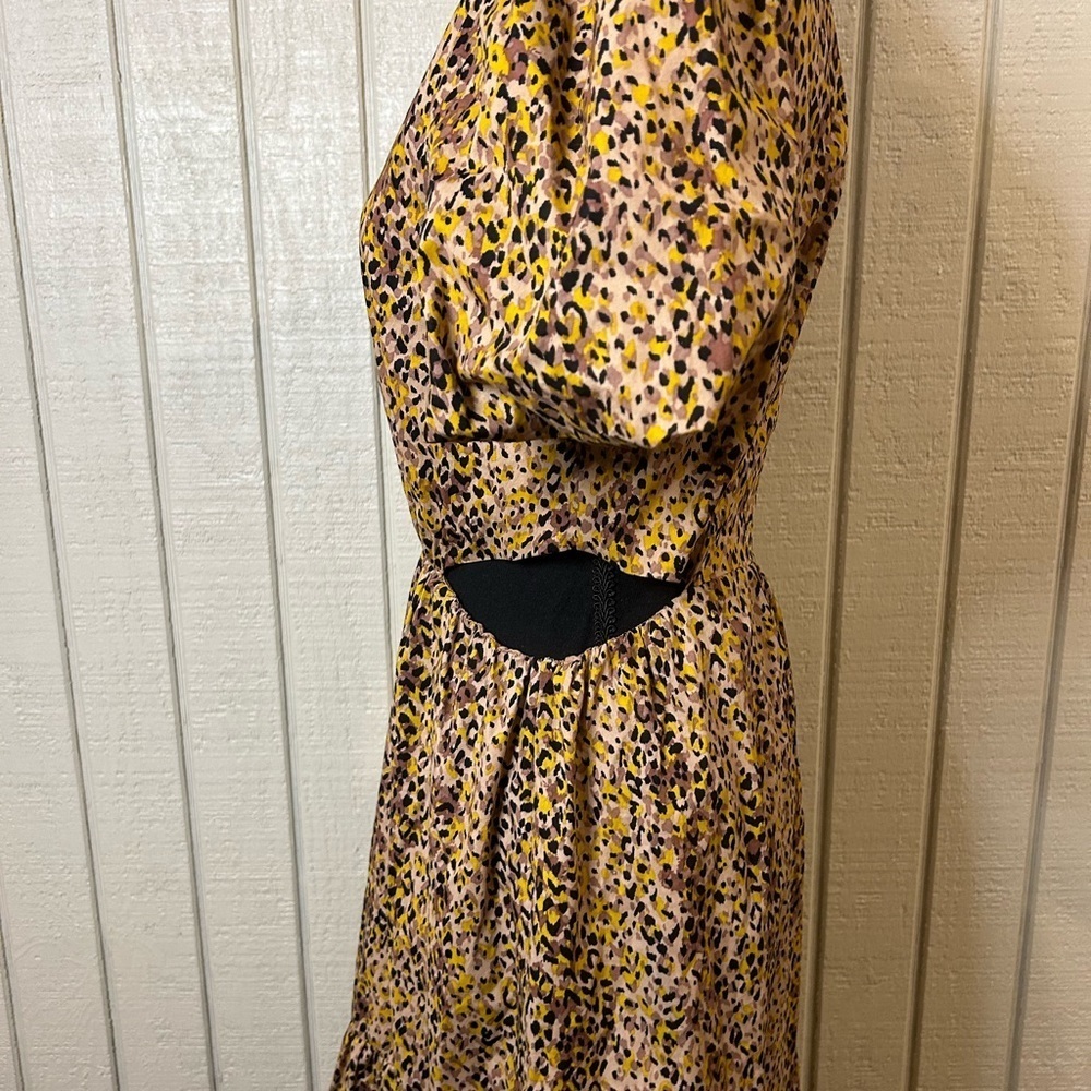 WAYF Plaza Cut-Out Tiered Maxi Dress, size small. - Picture 3 of 8